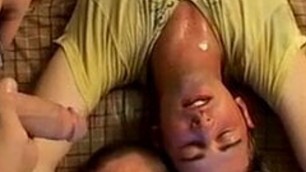 Amateurs Landon Reed and Mason Wyler pee and fuck in 3way